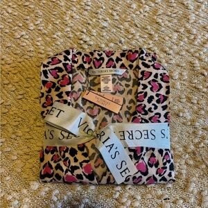 Victoria's Secret Leopard Print Flannel PJ Set- Pink and Black